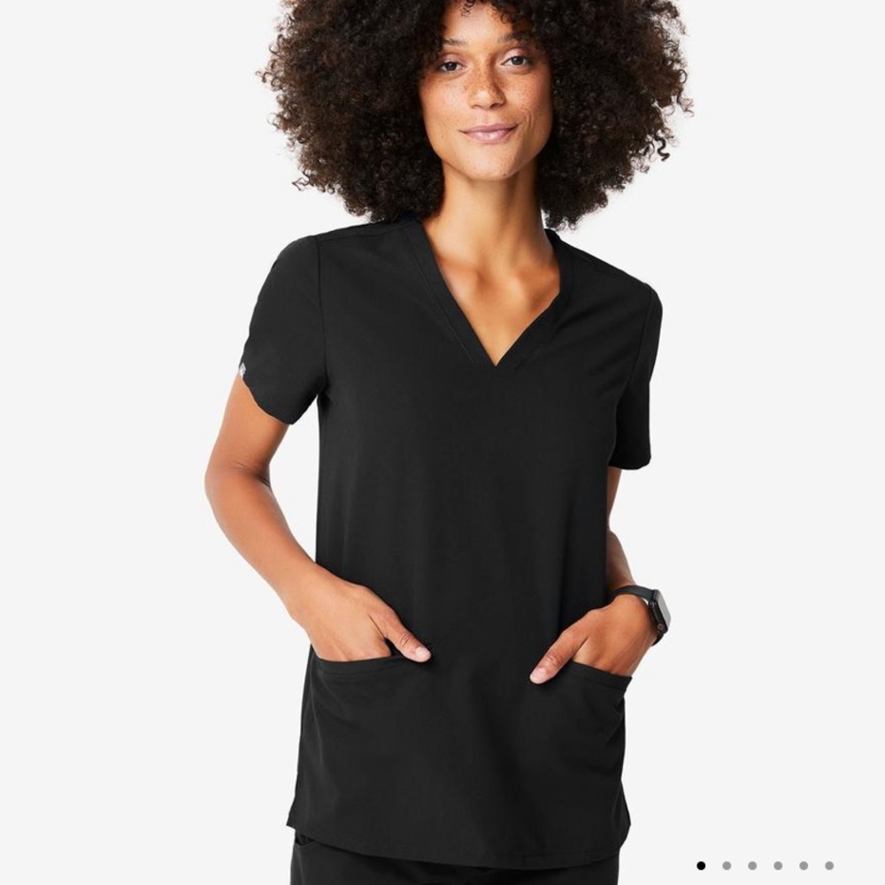 COPY - FIGS black scrub top
